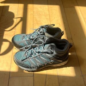 Eddie Bauer Teal and Gray hiking boots